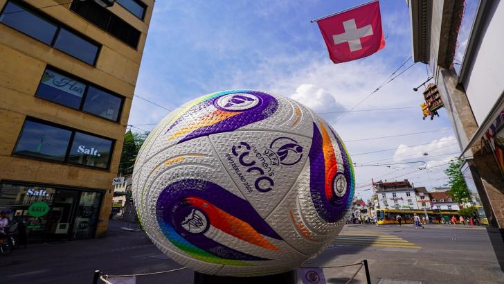 Women's Euro 2025  ball